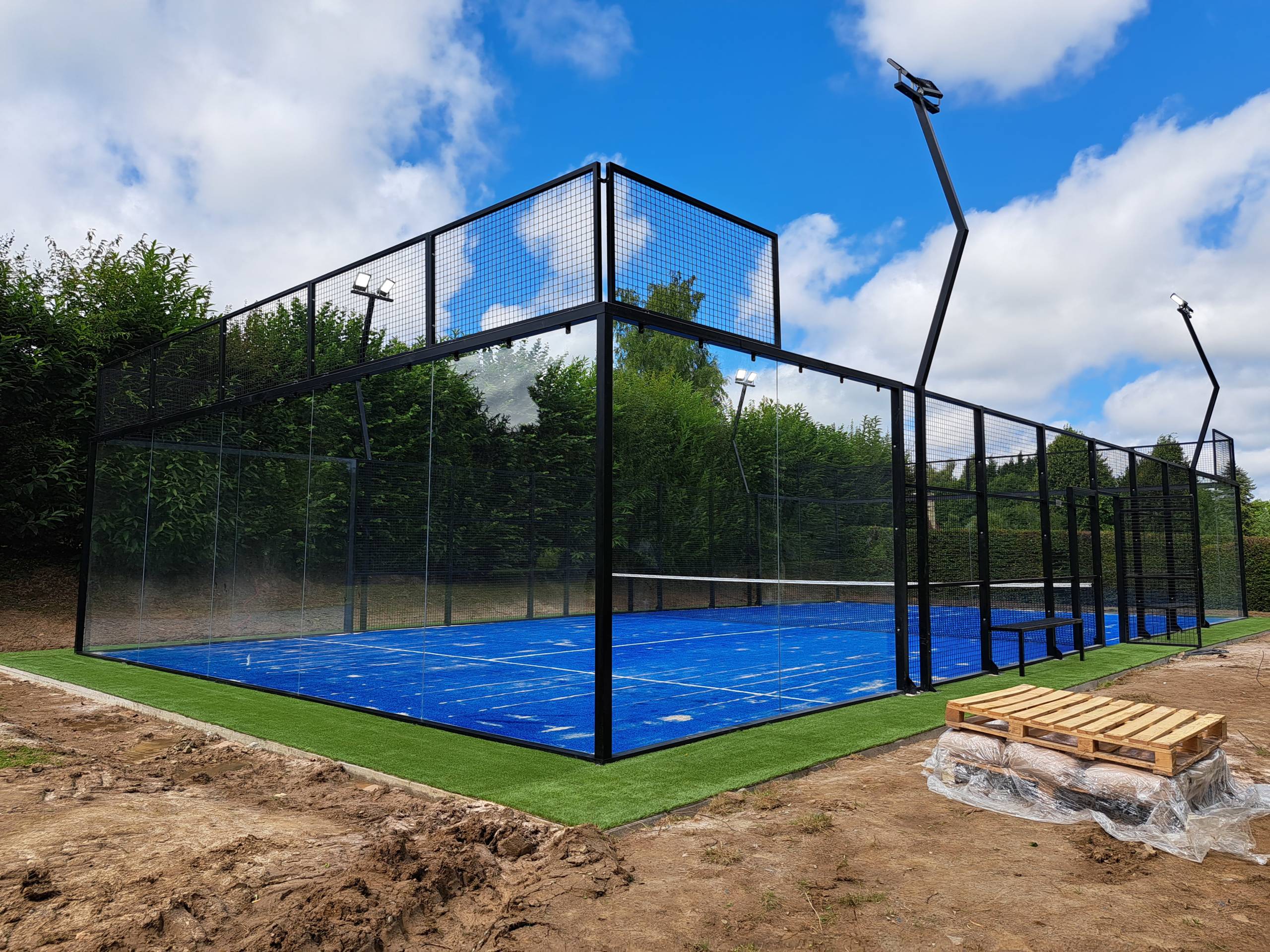 fabricante-de-pista-de-padel-spain-scaled.jpg
