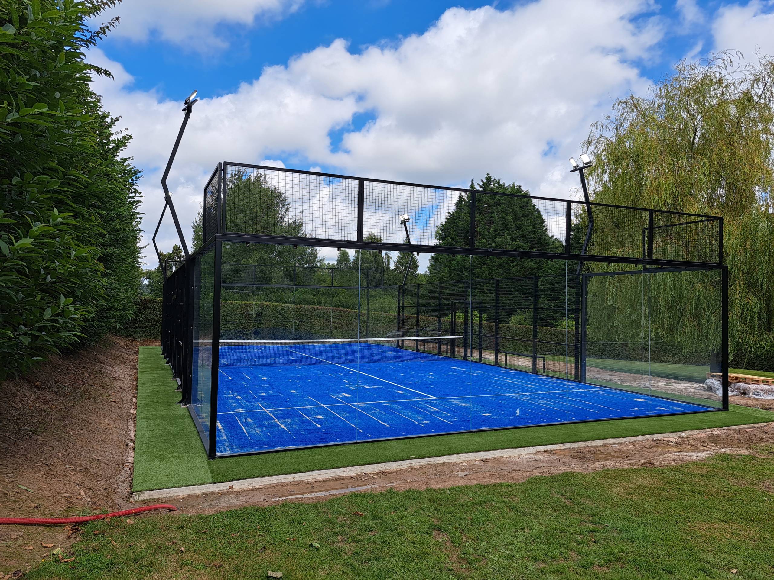 fabricante-de-pista-de-padel-valencia-scaled.jpg