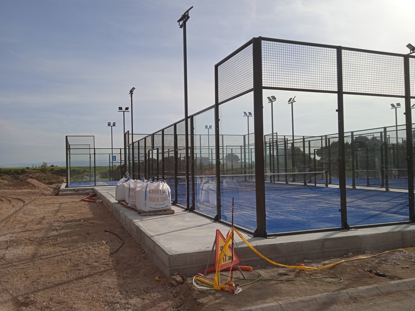 fabricante-de-pistas-de-padel05-9.jpg